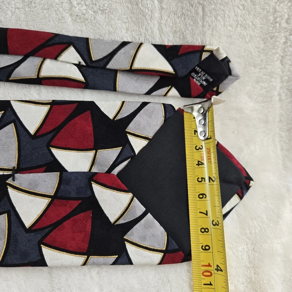 FACETS Vtg Men's Tie Navy‎ Blue Red BLACK Gold White 3.5 X 58